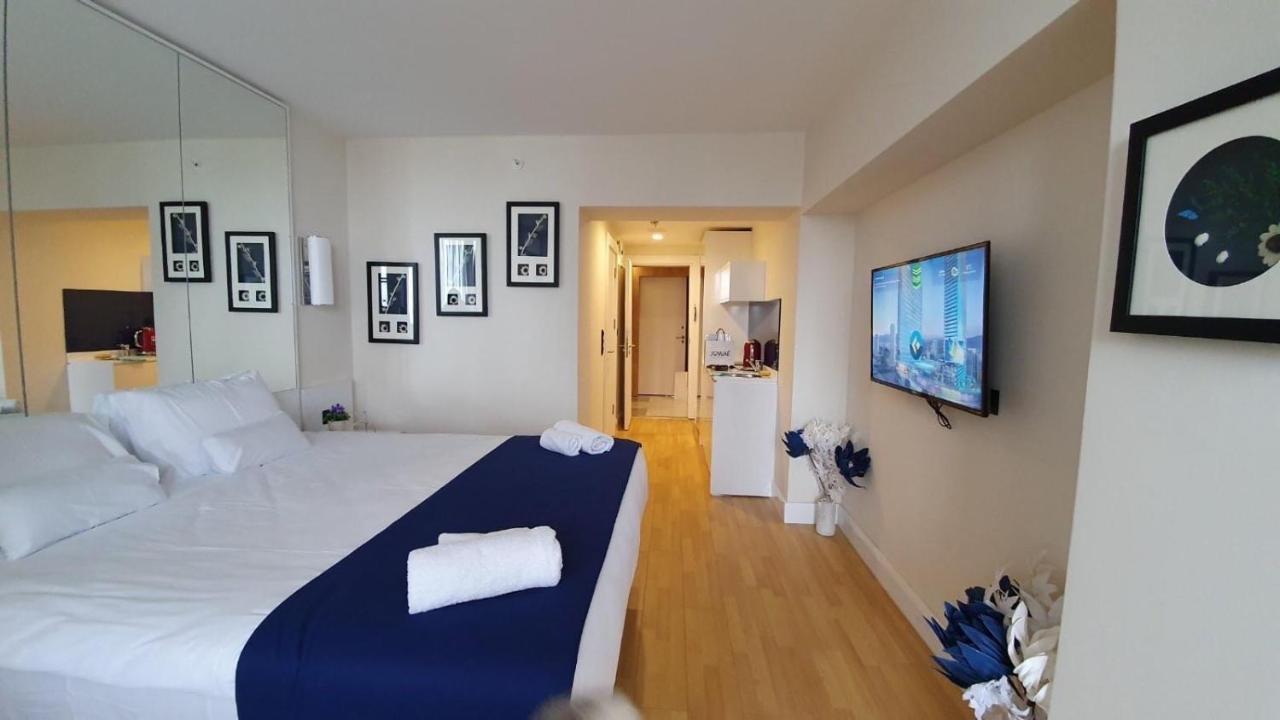 Orbi City Center Suite Batoumi Extérieur photo