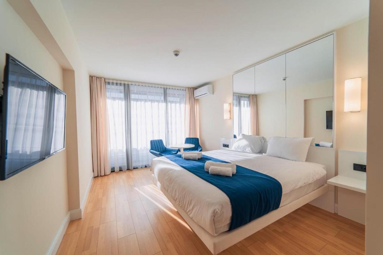 Orbi City Center Suite Batoumi Extérieur photo