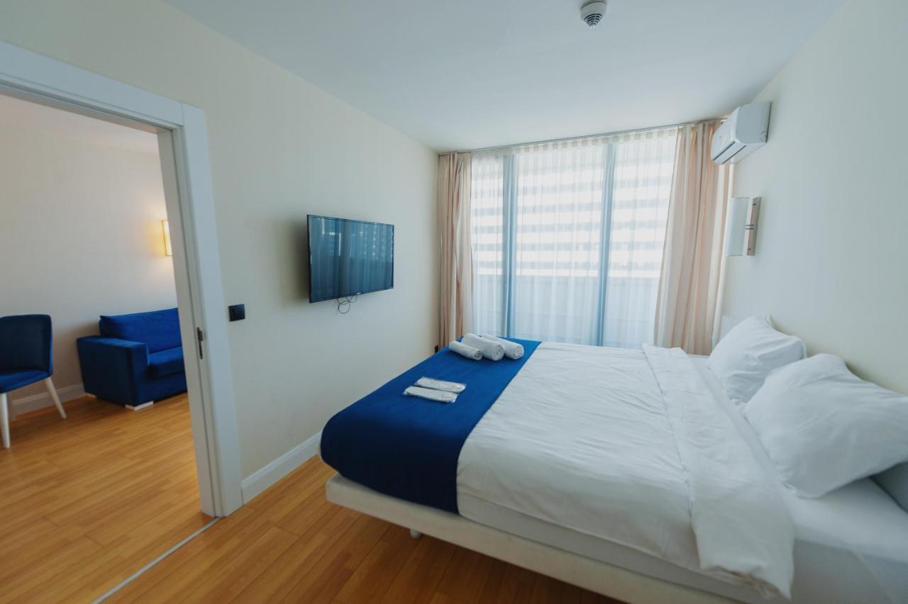 Orbi City Center Suite Batoumi Extérieur photo