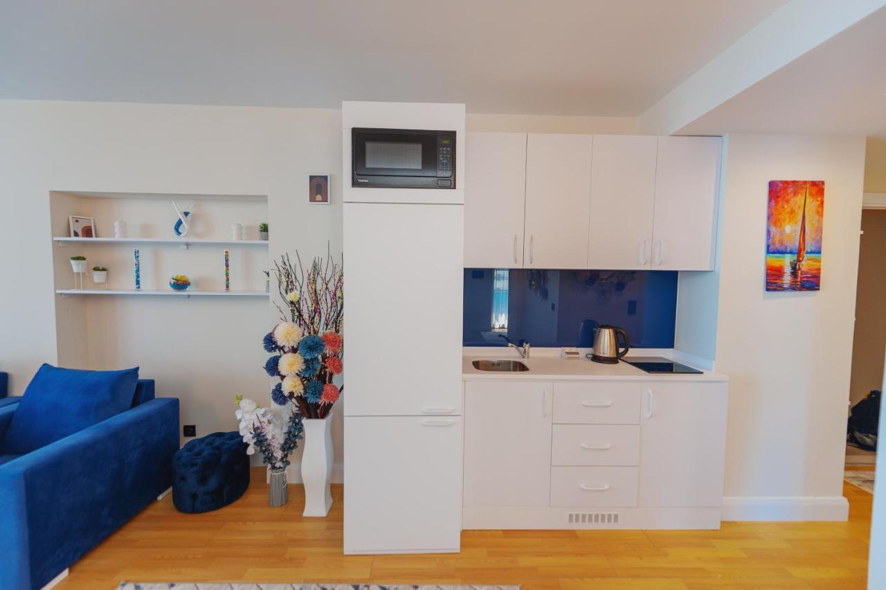 Orbi City Center Suite Batoumi Extérieur photo