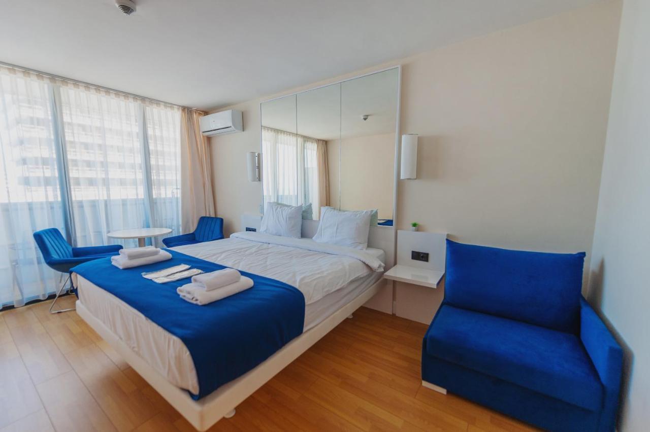 Orbi City Center Suite Batoumi Extérieur photo