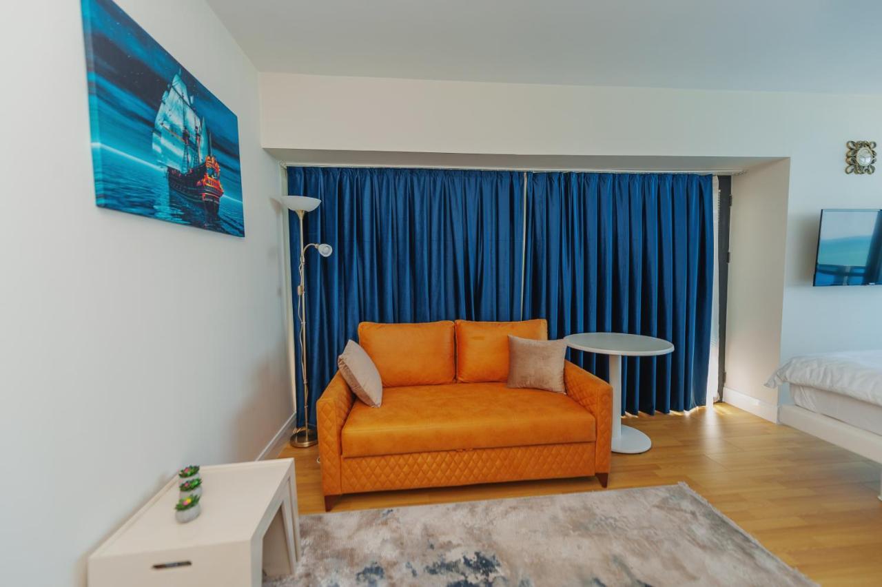 Orbi City Center Suite Batoumi Extérieur photo